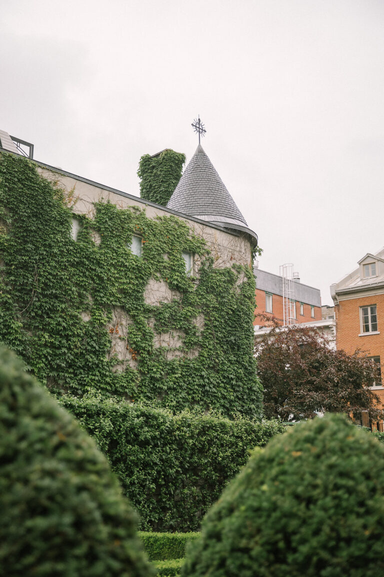 destination wedding montreal, chateau ramezay, canada wedding, destination wedding canada